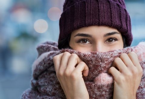 Contracturas de Invierno: Por qué el frío "encoge" tus músculos y cómo evitarlo